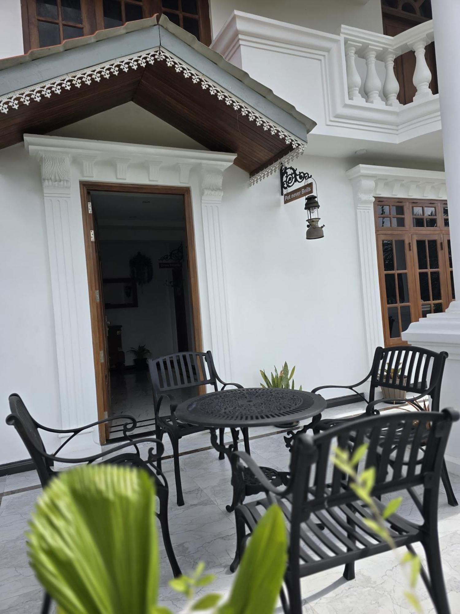Munril Guest Apartment จาฟนา ภายนอก รูปภาพ