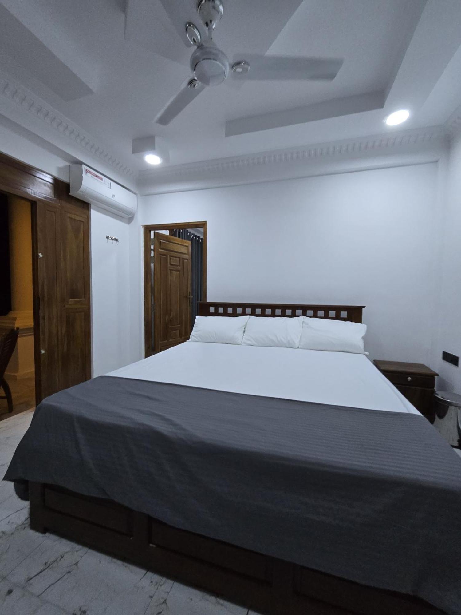 Munril Guest Apartment จาฟนา ภายนอก รูปภาพ